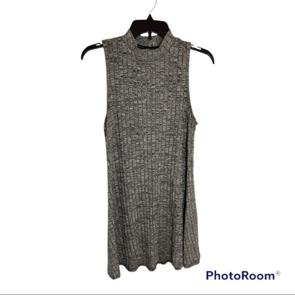 Polly & Esther Sleeveless High Collar Women's Heathered Grey Tunic Size Large